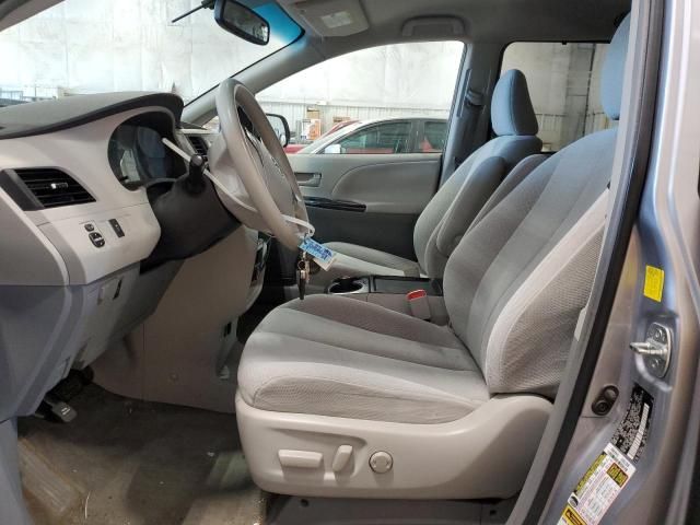 2011 Toyota Sienna LE