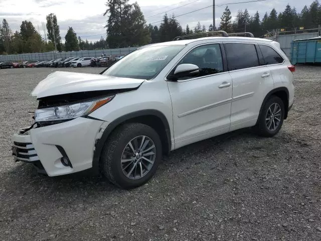 2018 Toyota Highlander SE