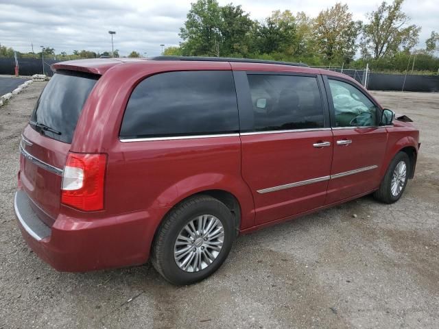 2016 Chrysler Town & Country Touring L