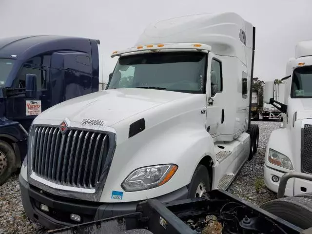 2018 International LT625