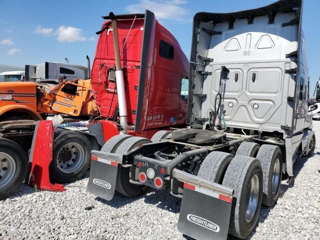 2023 Freightliner Cascadia 126