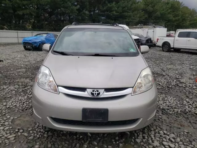 2008 Toyota Sienna XLE