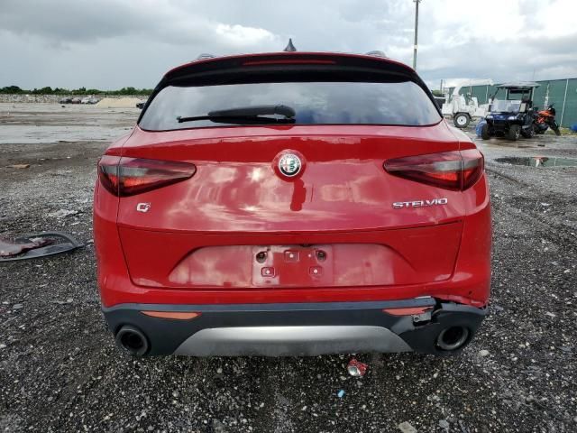 2018 Alfa Romeo Stelvio Sport