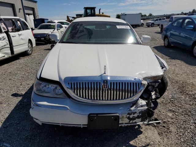 2007 Lincoln Town Car Signature