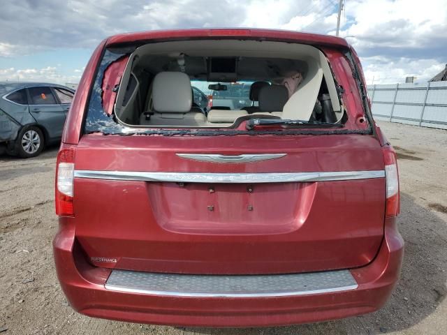 2013 Chrysler Town & Country Touring