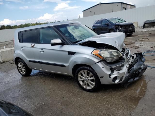 2013 KIA Soul +