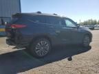 2020 Toyota Highlander Hybrid Platinum