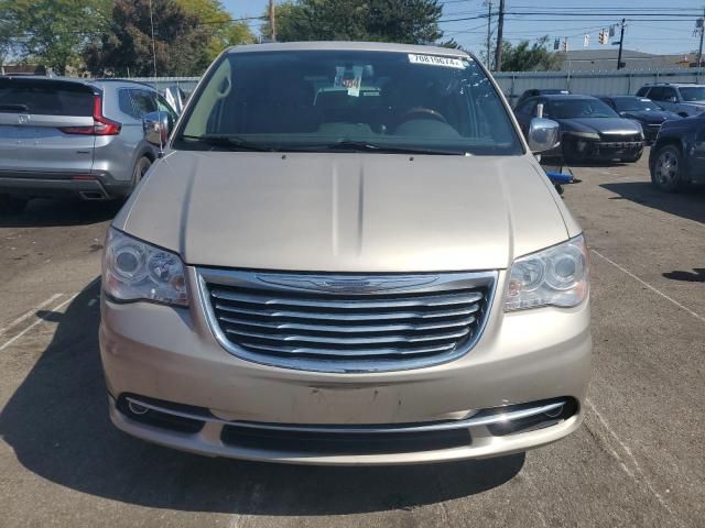 2014 Chrysler Town & Country Limited