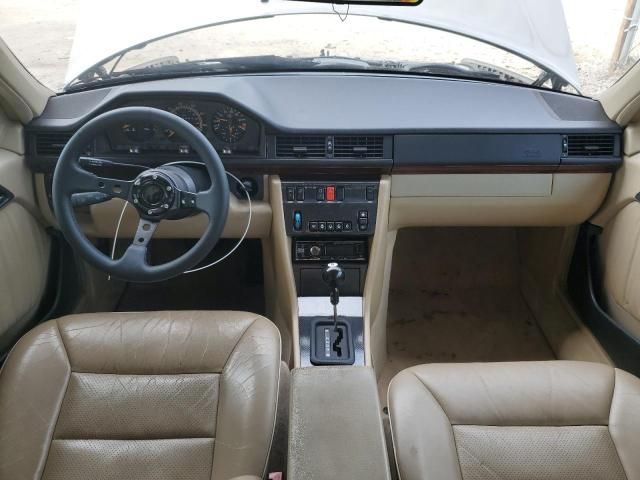 1995 Mercedes-Benz E 320 Base