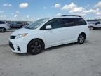 2018 Toyota Sienna LE