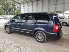 2013 Chrysler Town & Country Touring L