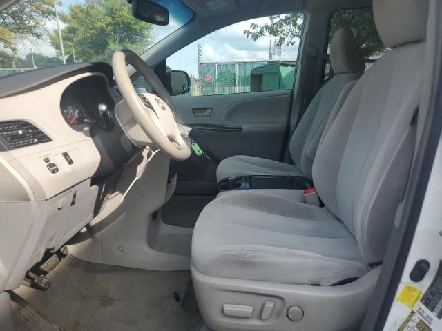 2011 Toyota Sienna LE