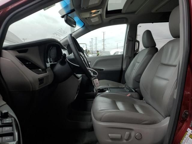 2017 Toyota Sienna XLE