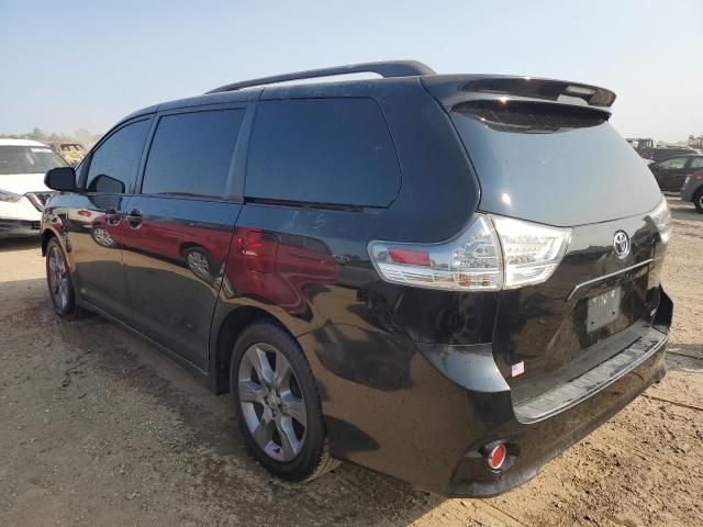 2012 Toyota Sienna Sport