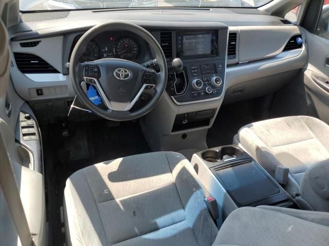 2015 Toyota Sienna LE