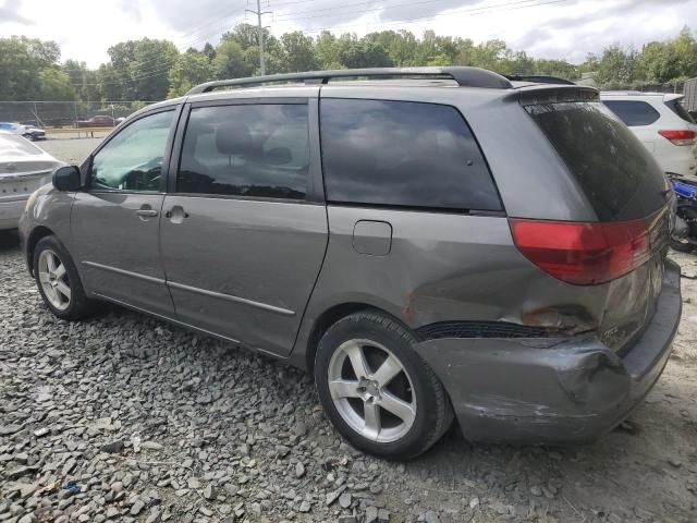 2004 Toyota Sienna CE