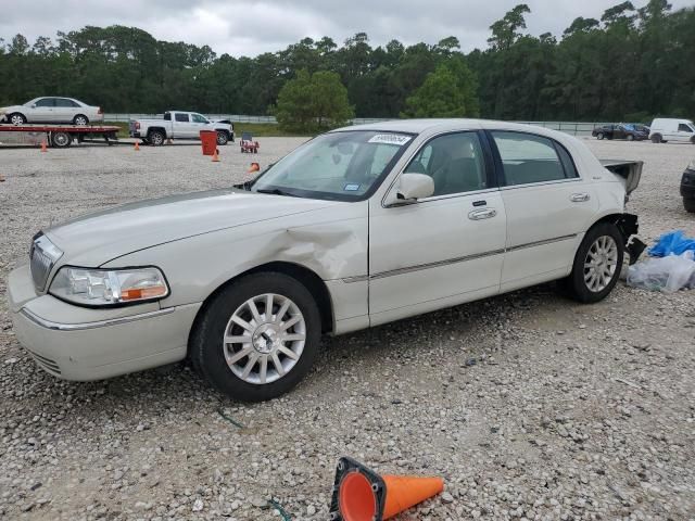 2007 Lincoln Town Car Signature