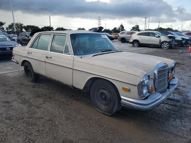 1972 Mercedes-Benz B Class