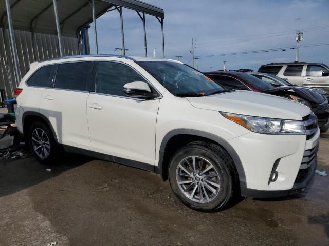 2019 Toyota Highlander SE