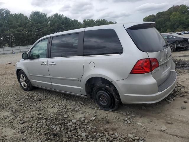 2009 Volkswagen Routan SE