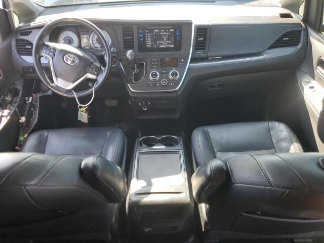 2015 Toyota Sienna Sport