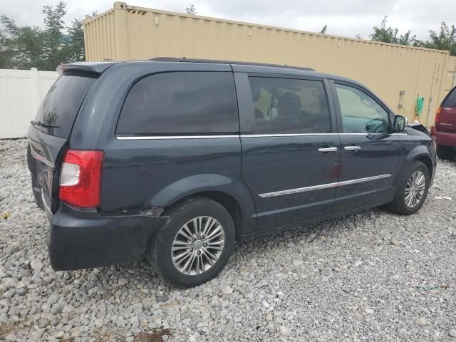 2014 Chrysler Town & Country Touring L