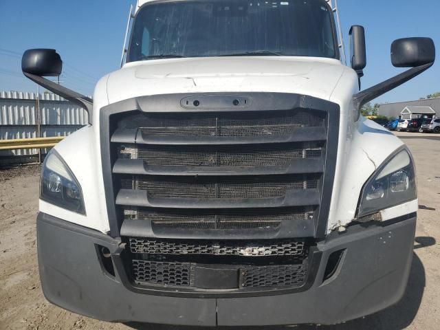 2021 Freightliner Cascadia 126