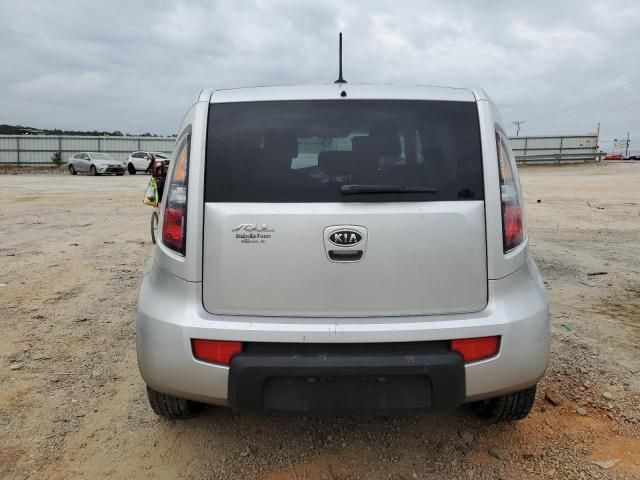 2010 KIA Soul +