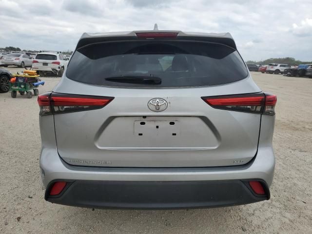 2021 Toyota Highlander XLE