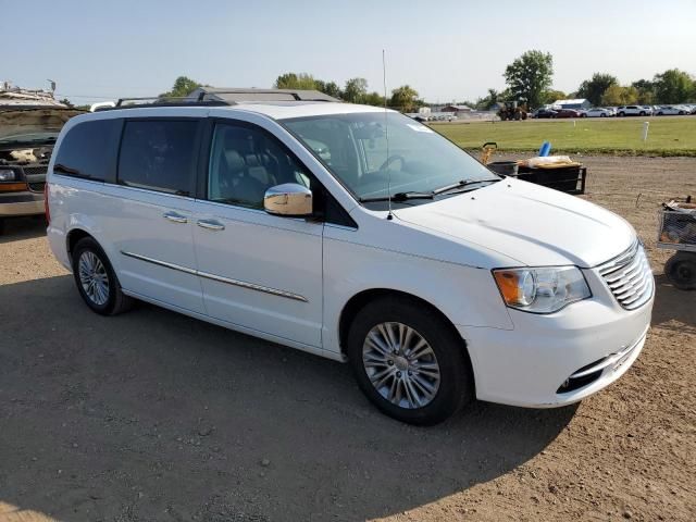 2016 Chrysler Town & Country Touring L