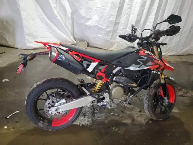 2024 Ducati Hypermotard