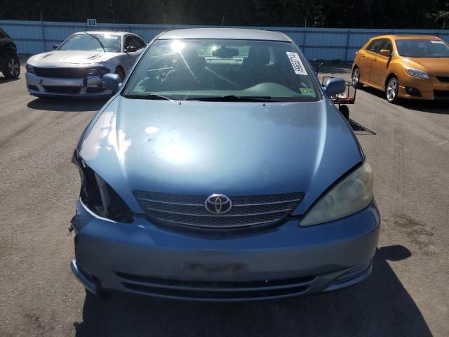 2004 Toyota Camry LE