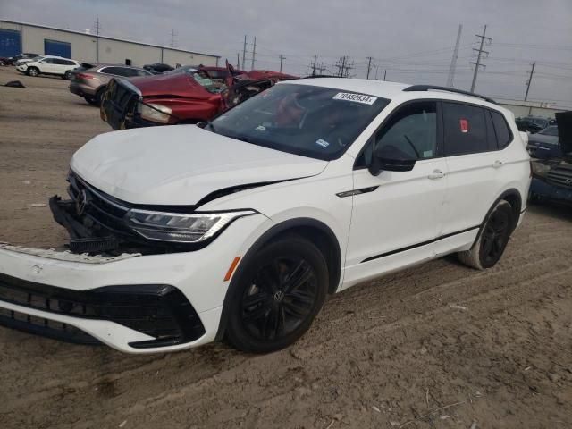 2022 Volkswagen Tiguan SE R-LINE Black