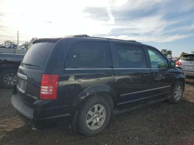 2010 Chrysler Town & Country Touring