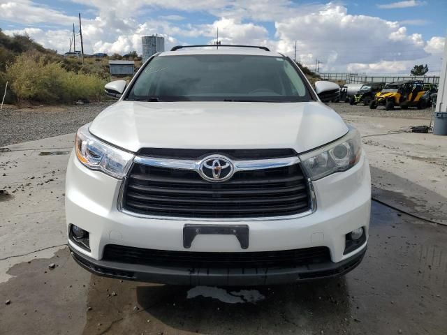 2015 Toyota Highlander LE