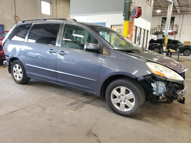 2006 Toyota Sienna XLE