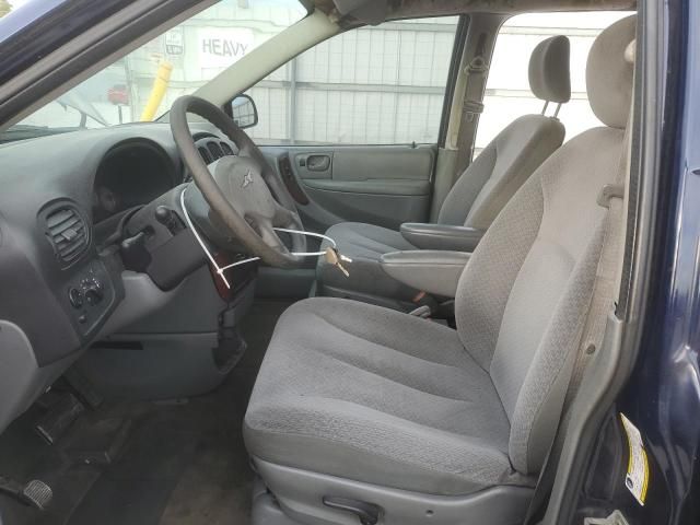 2005 Chrysler Town & Country