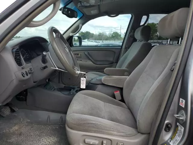 2005 Toyota Sequoia SR5