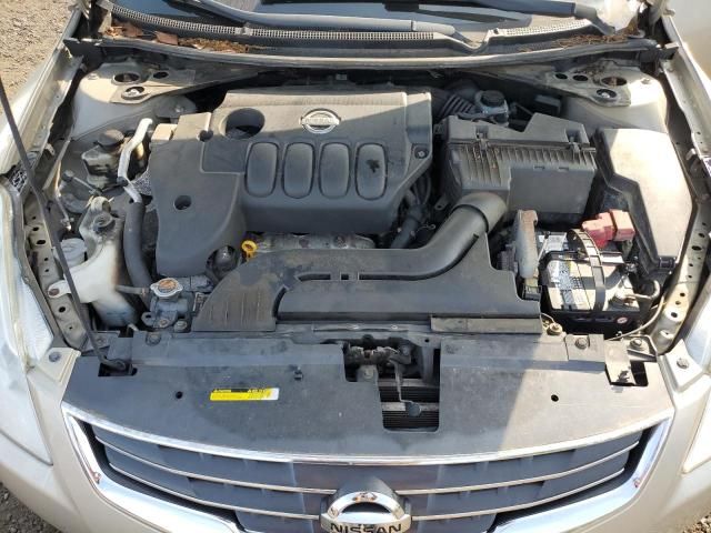 2010 Nissan Altima Base