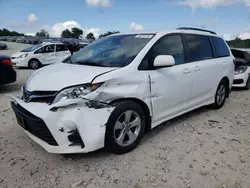 2018 Toyota Sienna LE en venta en West Warren, MA