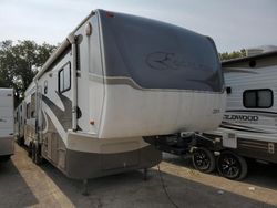 Salvage trucks for sale at Des Moines, IA auction: 2005 KZ Escalade