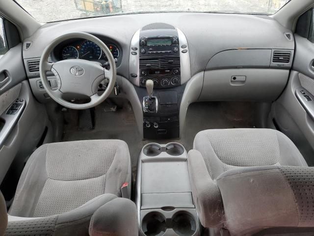 2006 Toyota Sienna CE