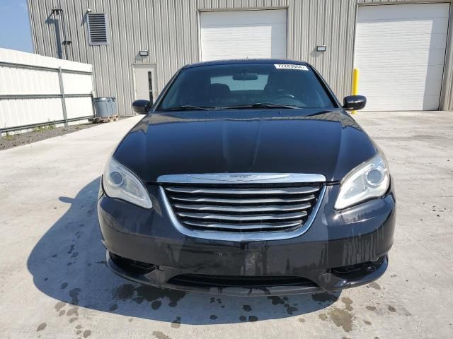 2014 Chrysler 200 Touring