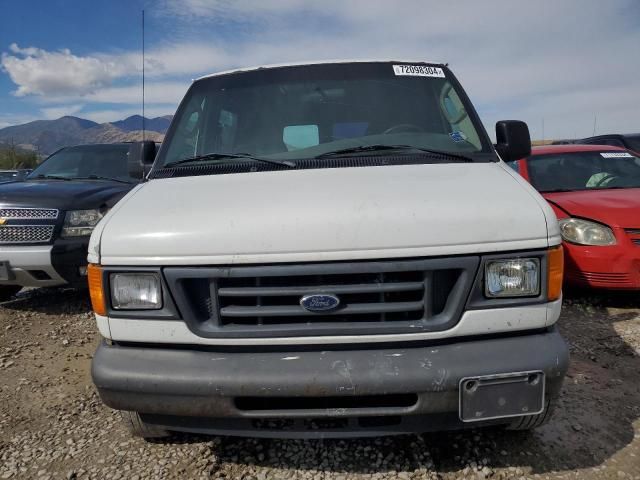 2006 Ford Econoline E150 Van 1/2 TON