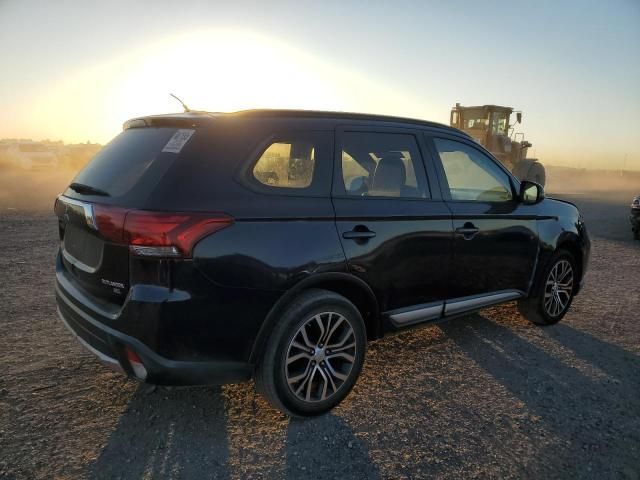 2016 Mitsubishi Outlander SE