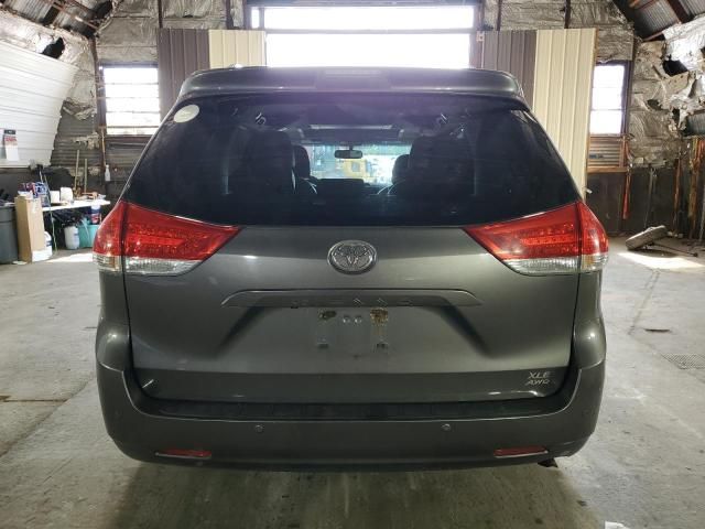 2014 Toyota Sienna XLE