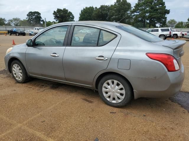 2013 Nissan Versa S