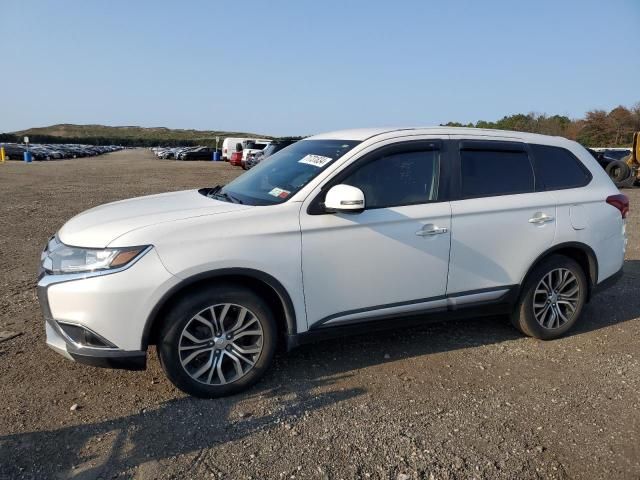 2016 Mitsubishi Outlander SE