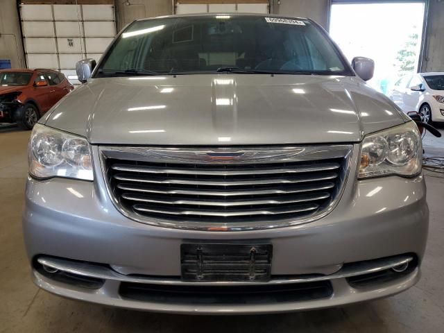 2013 Chrysler Town & Country Touring