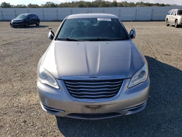 2014 Chrysler 200 Touring